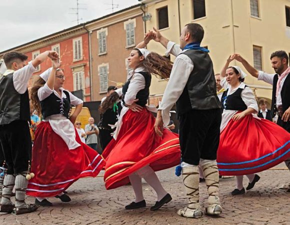 FOLKLORE FESTIVAL IN APULIA <BR>27-30 March 2025